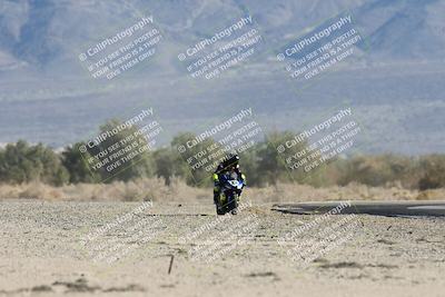 media/Dec-07-2025-CVMA (Sun) [[3e7d2de5dc]]/Race 4-Supersport Middleweight/